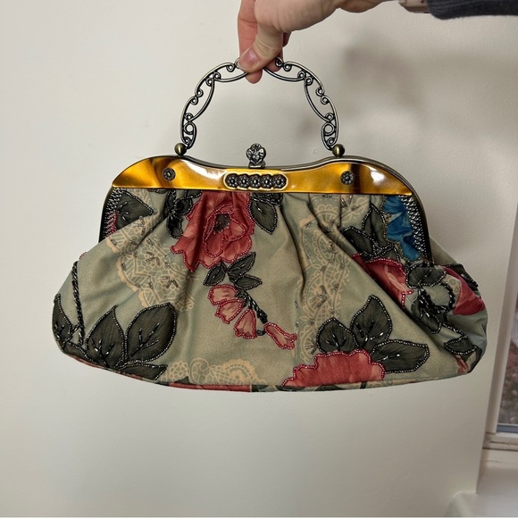 Handbags - Vintage Floral Beaded Frame Purse Clutch Pink Green Brown